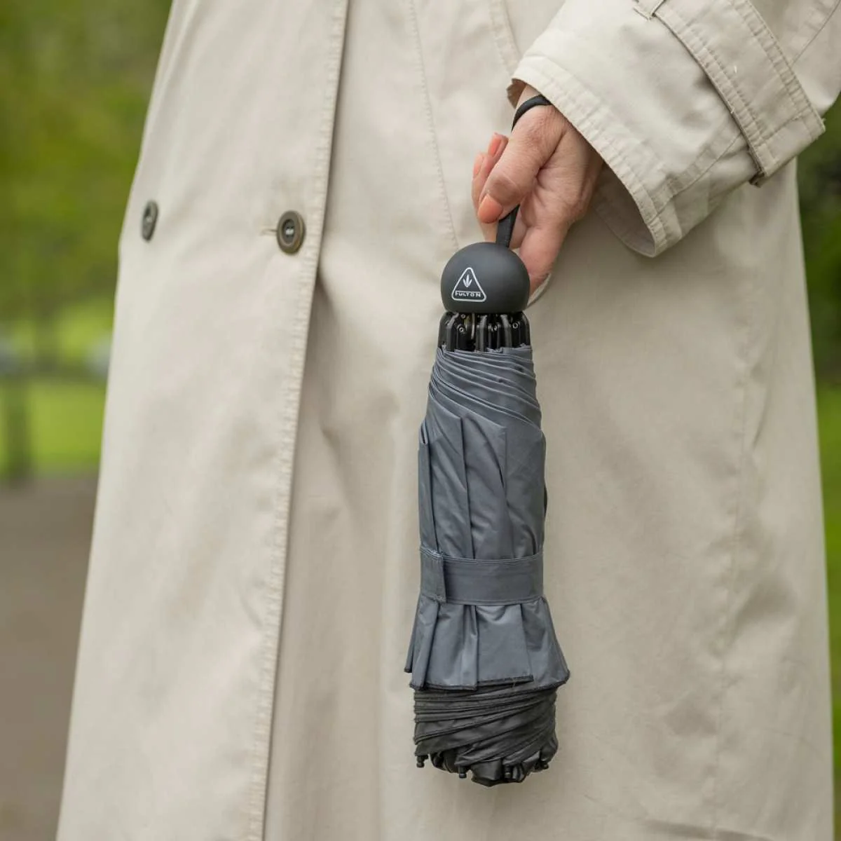 Mini Invertor 1 UV - Black & Charcoal - Image 5
