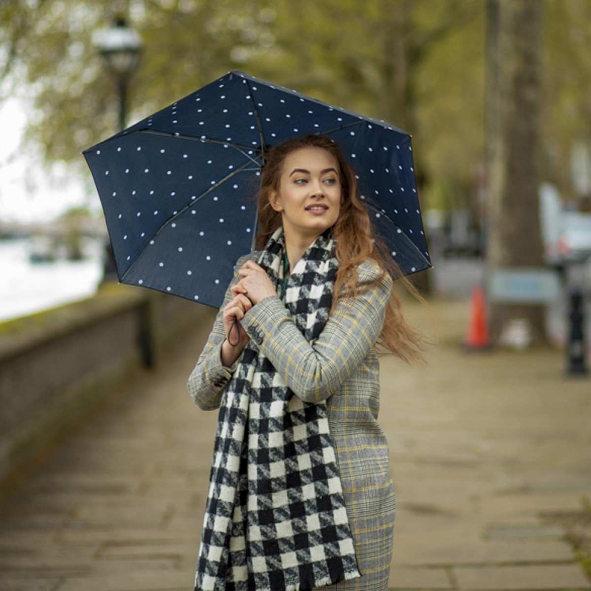 Superslim 2 - Polka Dot - Image 4